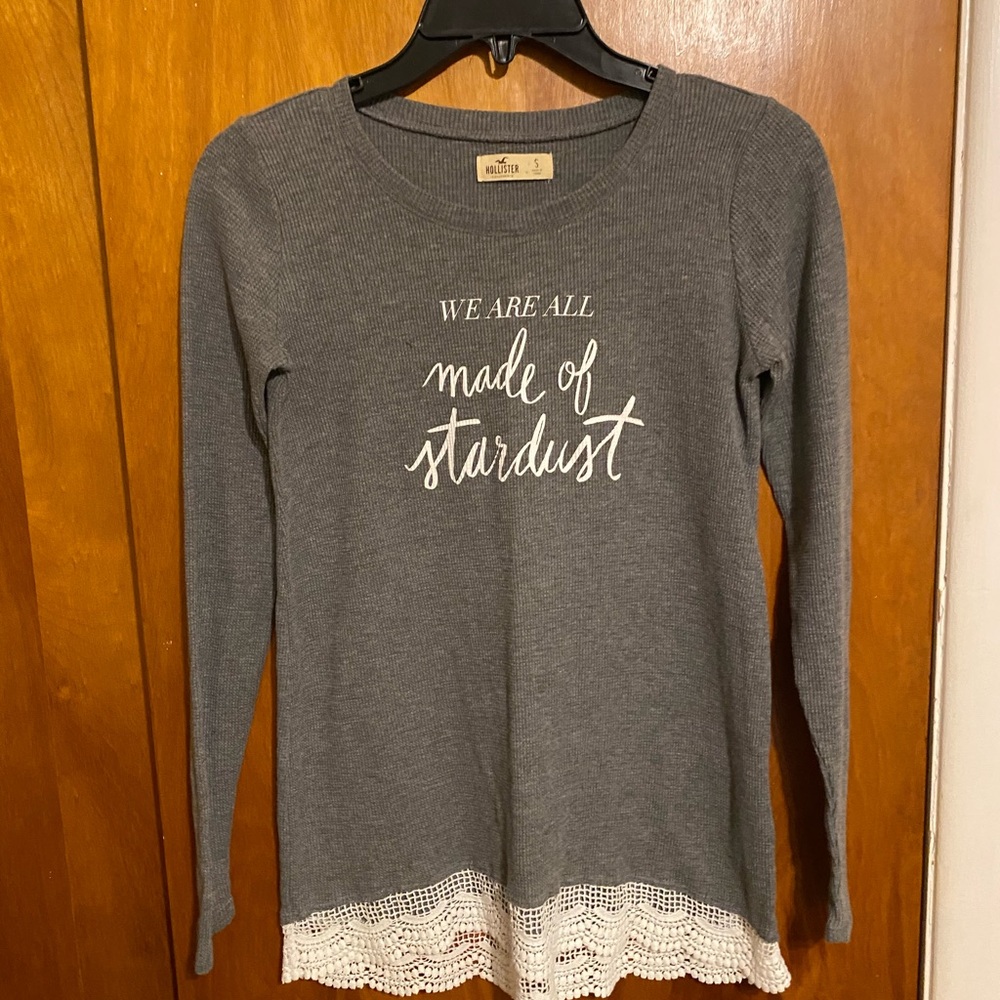 Hollister Gray Waffle Women’s Long Sleeve Lace Hem Crew Neck Small Knit Top
